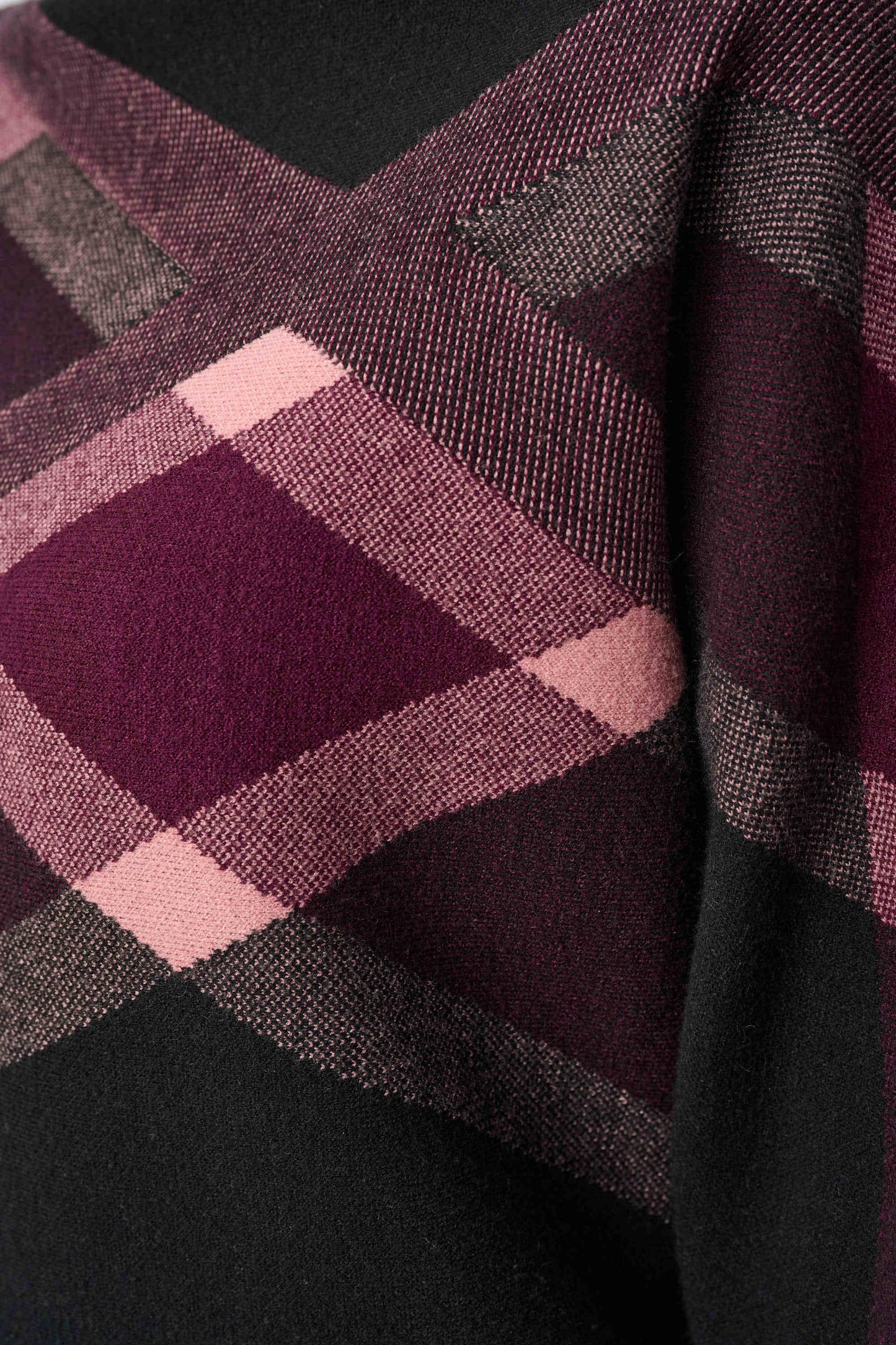 Tricot à col entonnoir à carreaux - JOSEPH RIBKOFF - 263947