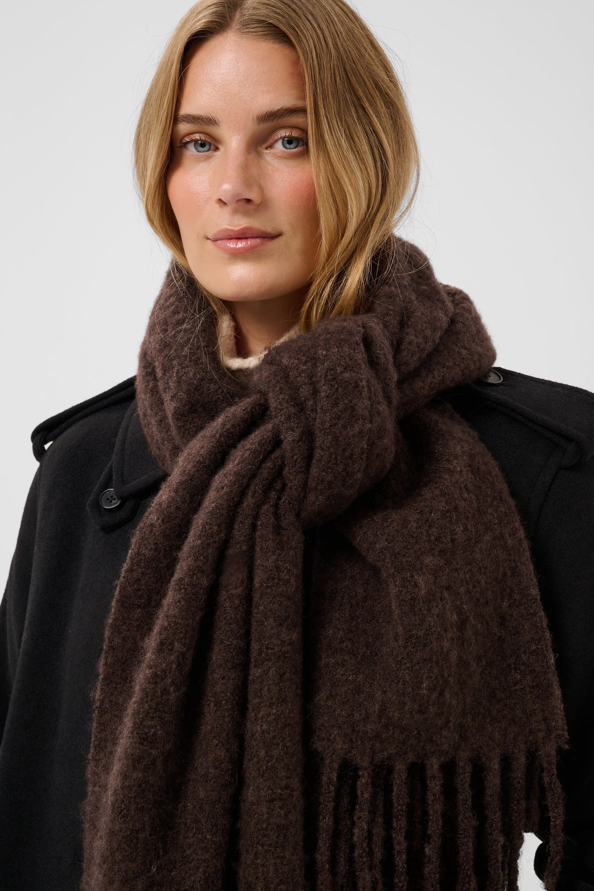 Foulard - Part Two - 30310721